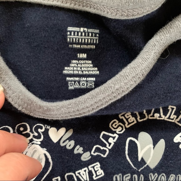 New York Yankees Onesies - Picture 5 of 5